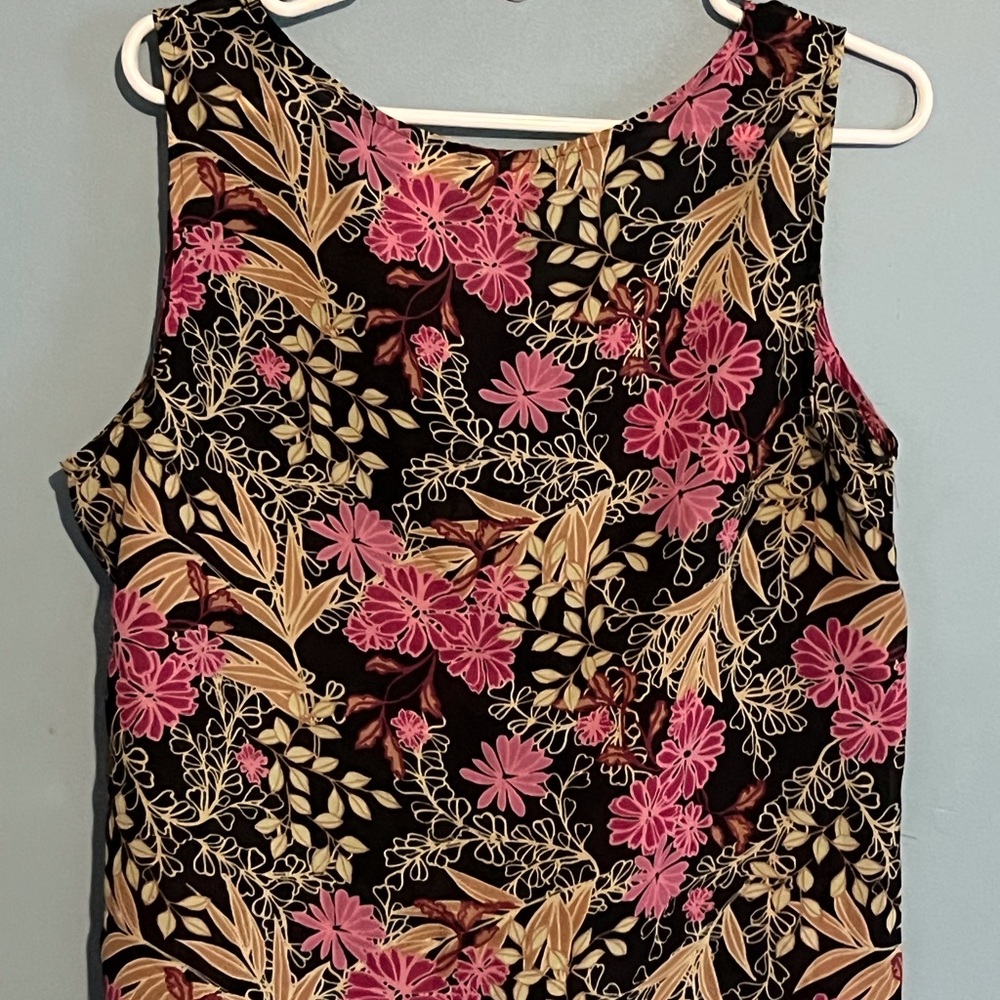 SELLING EMMA JAMES TOP FOR WOMEN SIZE 14 FLORAL COLOR SLEEVELESS PRE-OWNED— USED - Picture 9 of 10